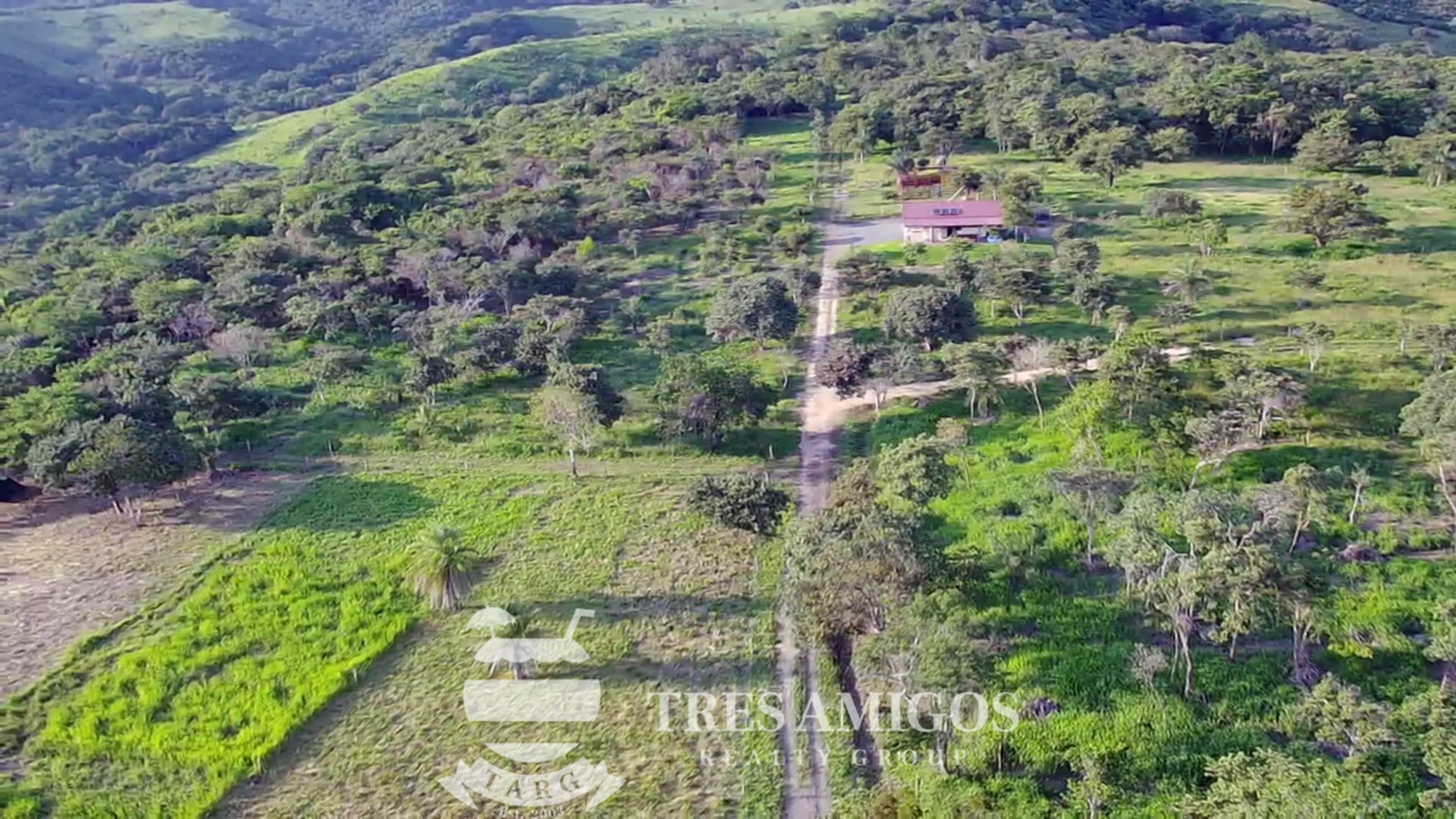 MOUNTAIN VIEW ECOFARM Tres Amigos Realty Group Costa Rica